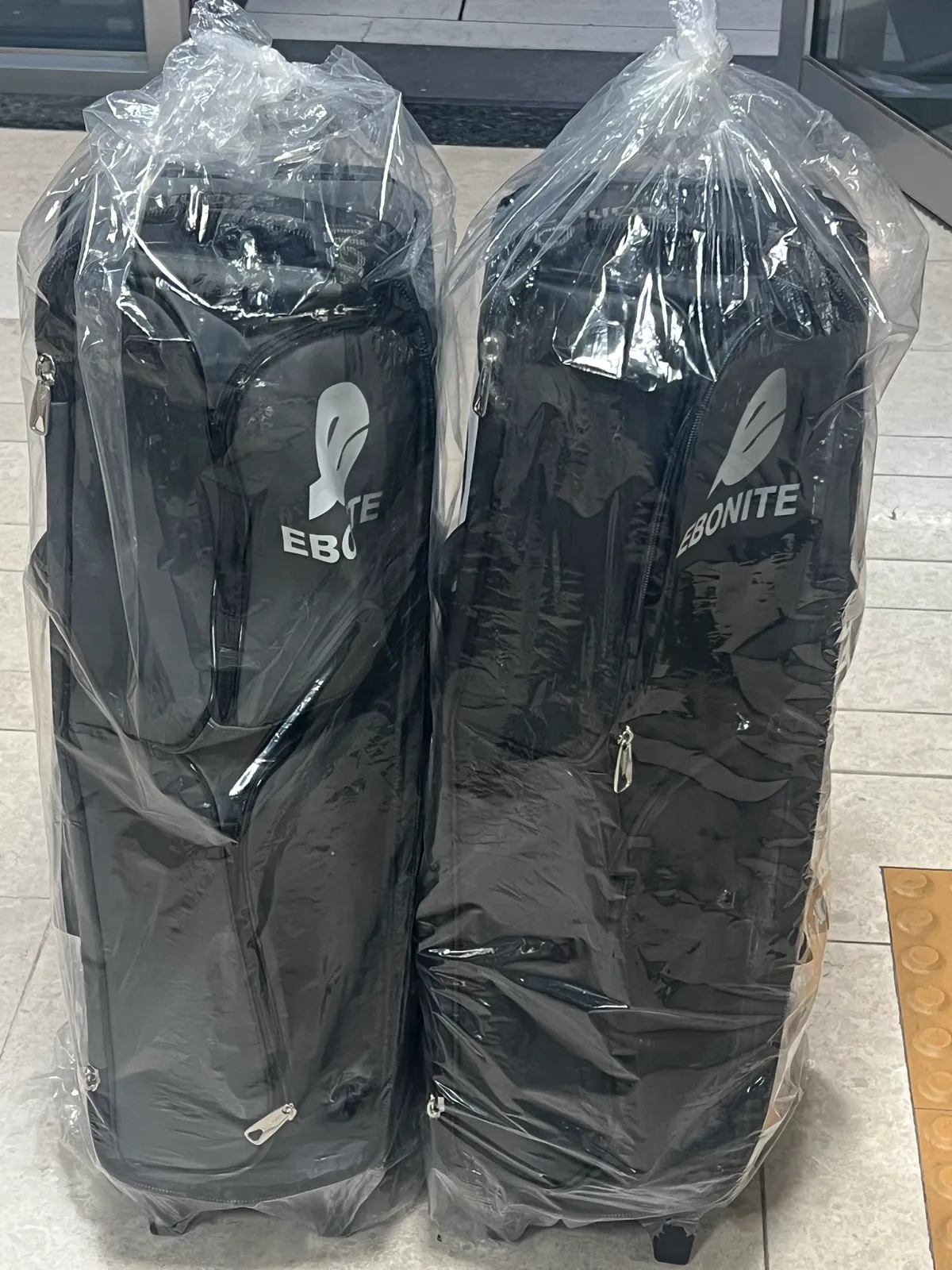 3볼빽 팔아요