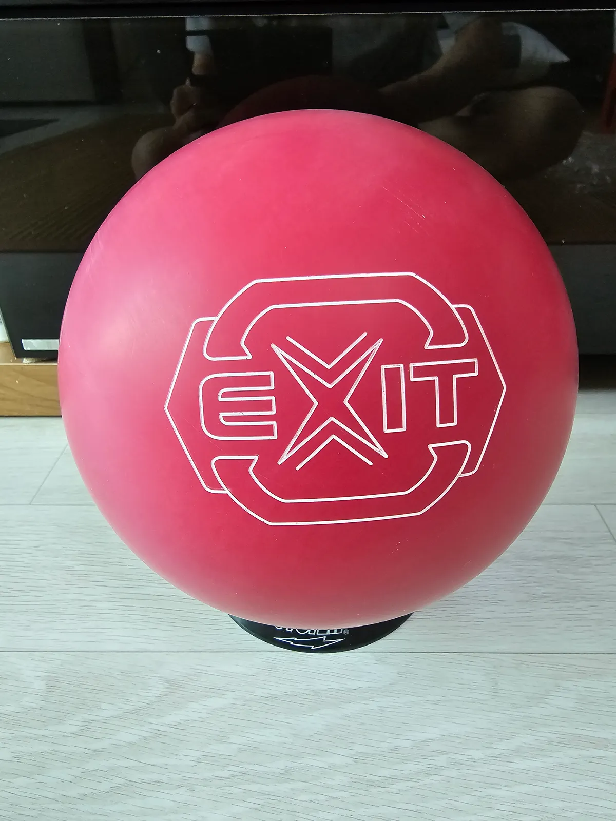엑시트레드 팝니다.