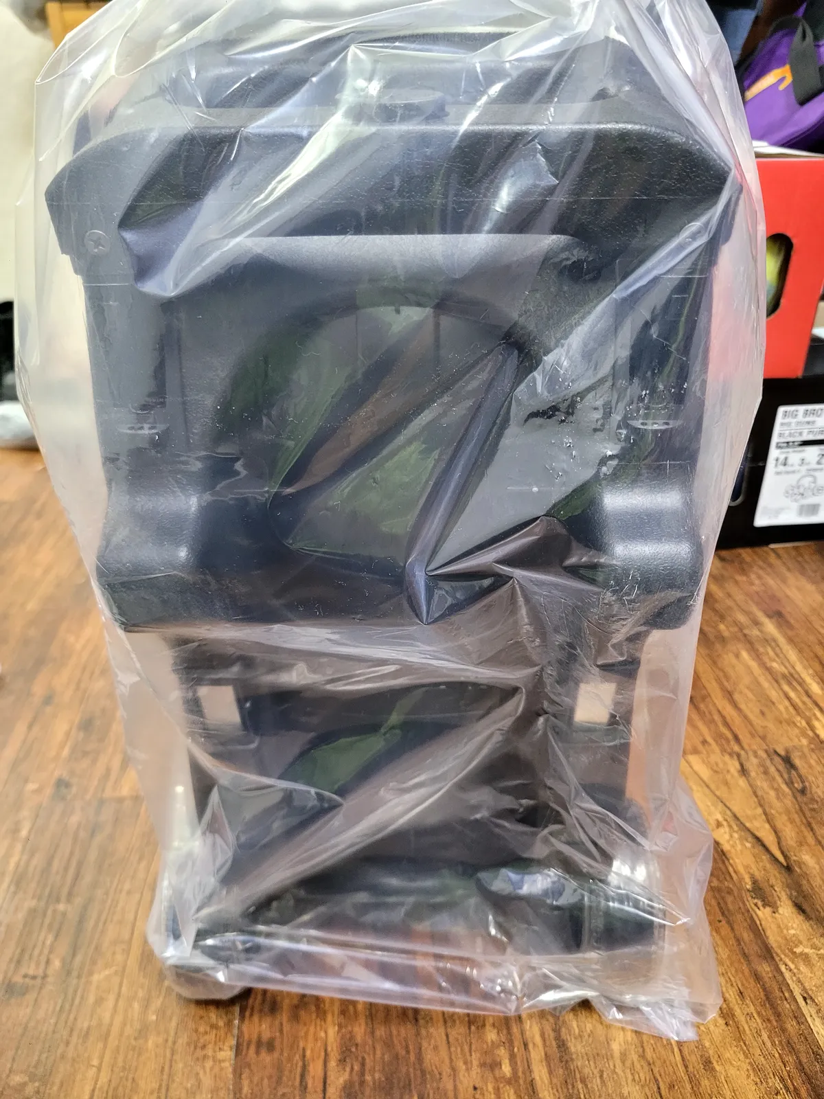 스톰 2볼백 새상품 판매합니다 