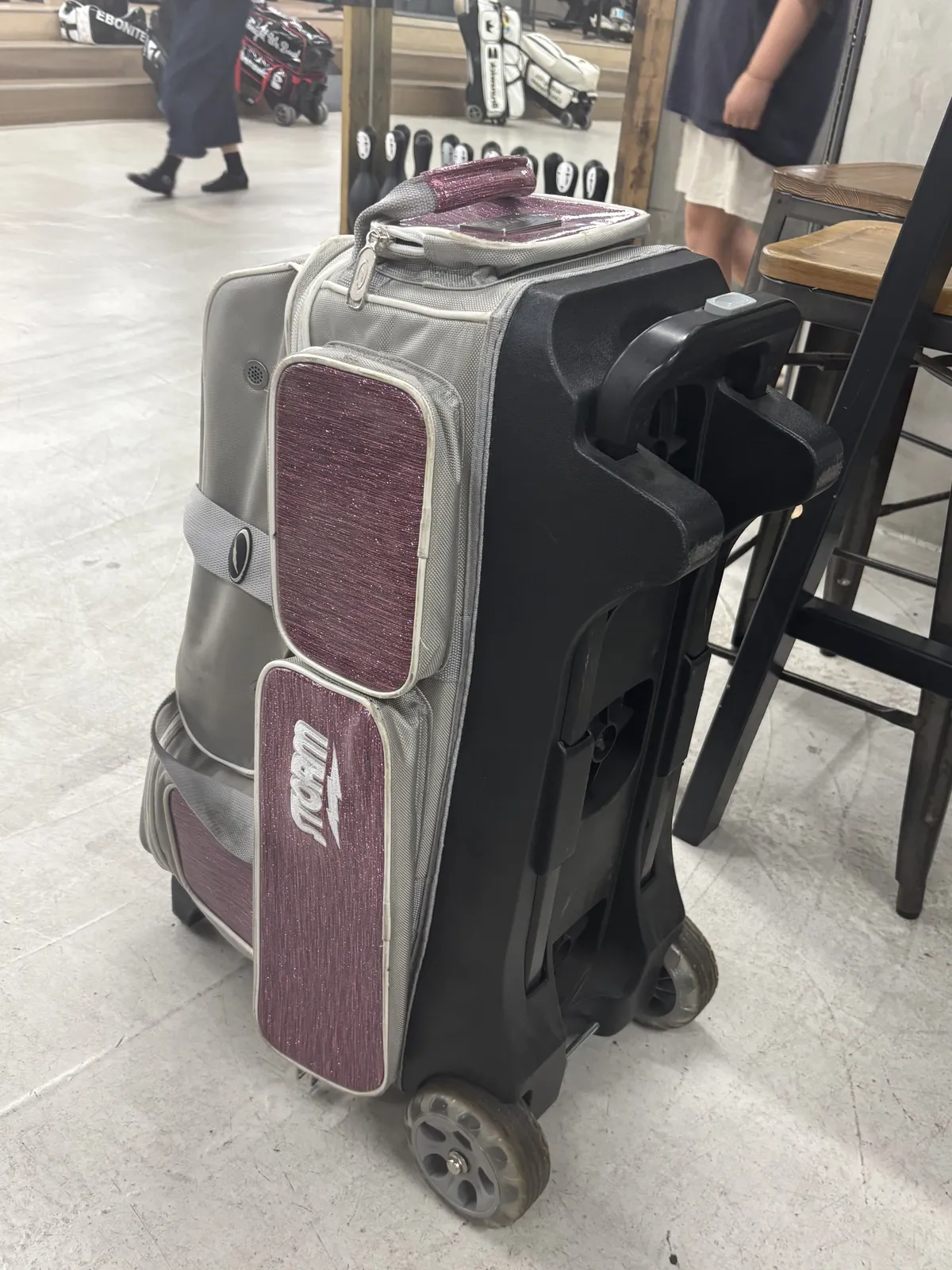 스톰 4볼백 팝니다