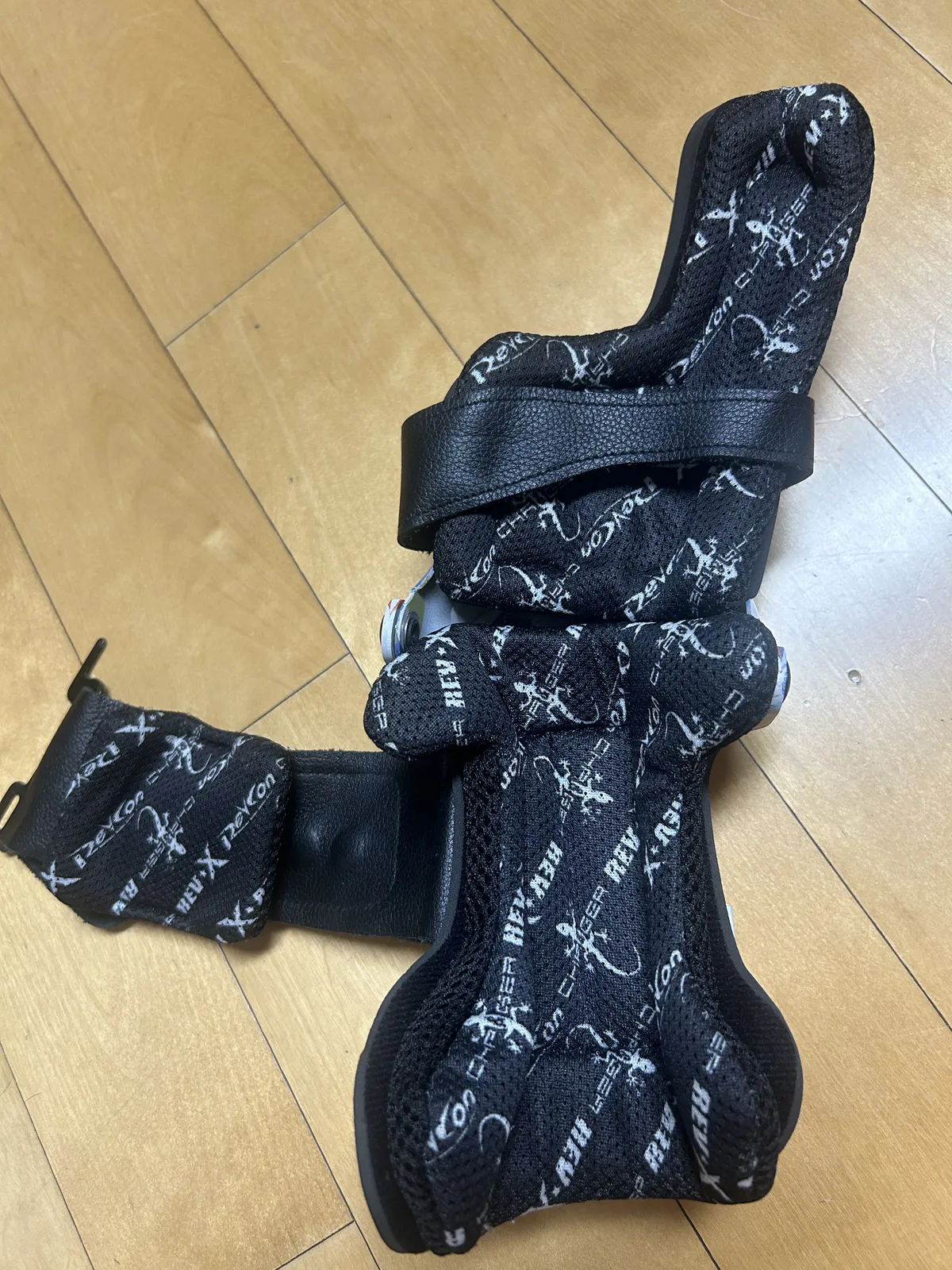 레브엑스 프리미엄 그래픽 코브라 아대 XL