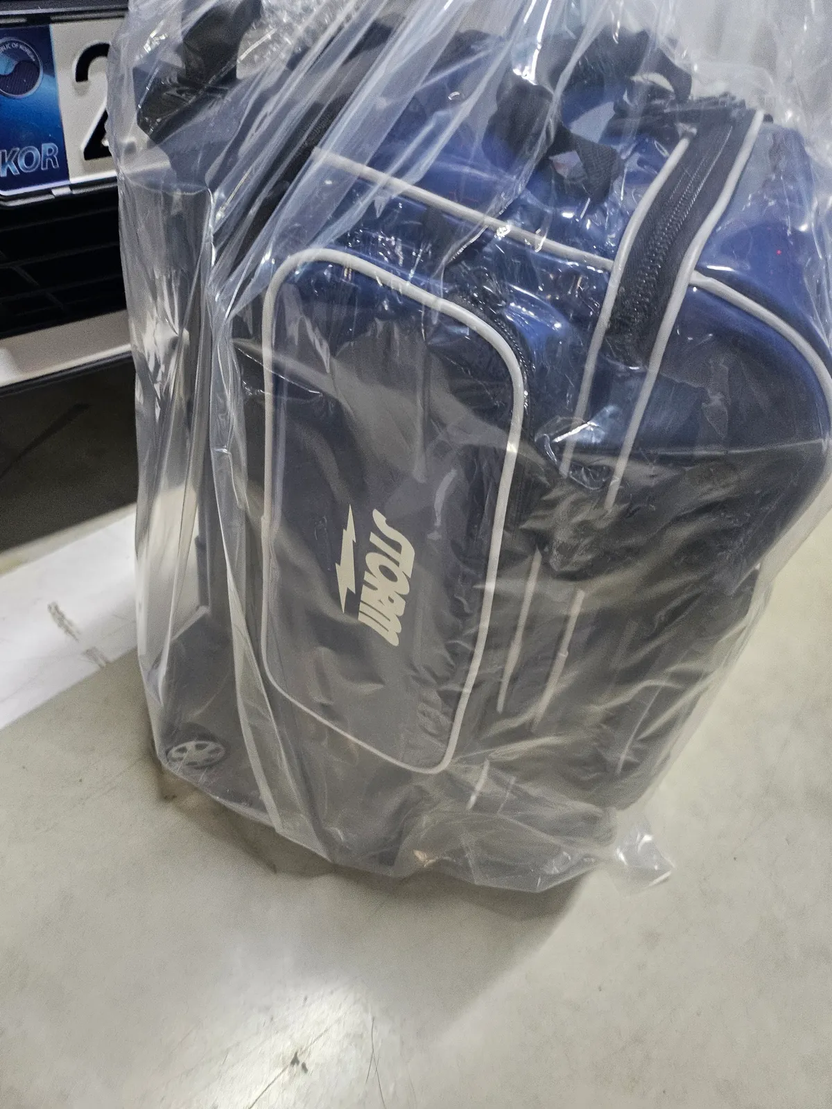 스톰프리미업 투볼백
