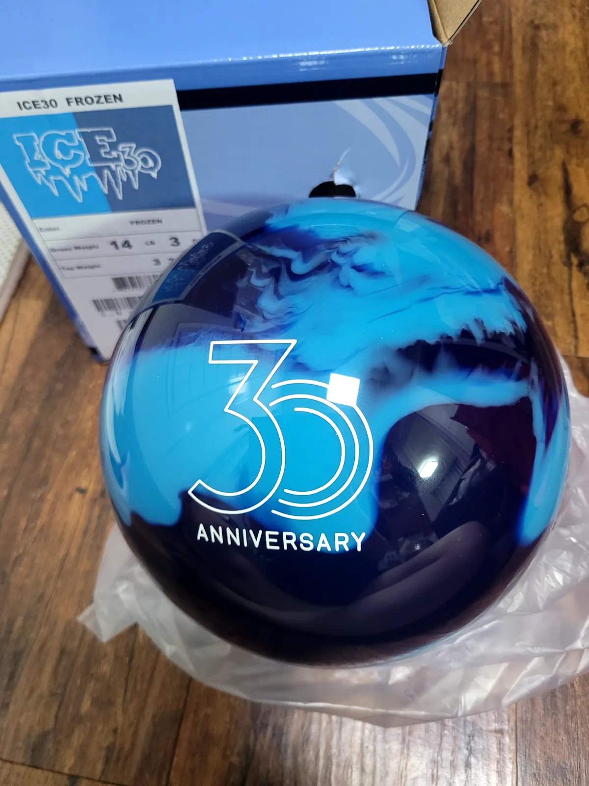 14파운드 아이스30 프로즌 새볼 판매합니다 