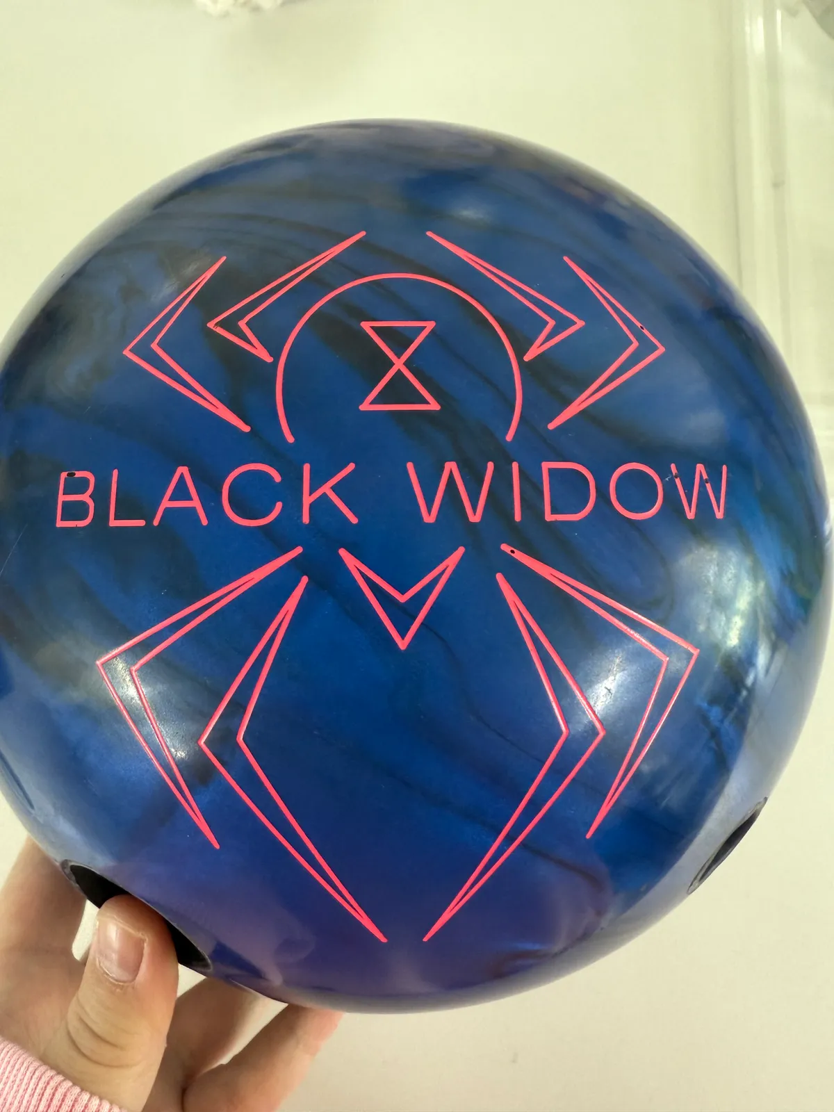 블랙위도우 매니아 14P 중고볼 판매합니다.