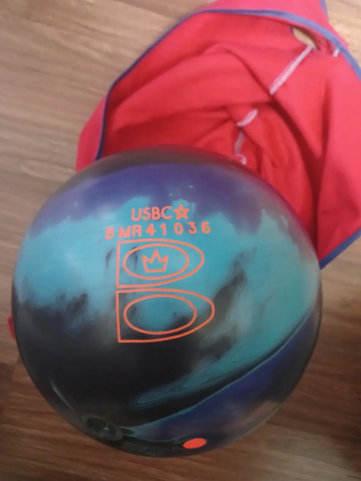 브런스윅 킹핀 볼링공 팝니다