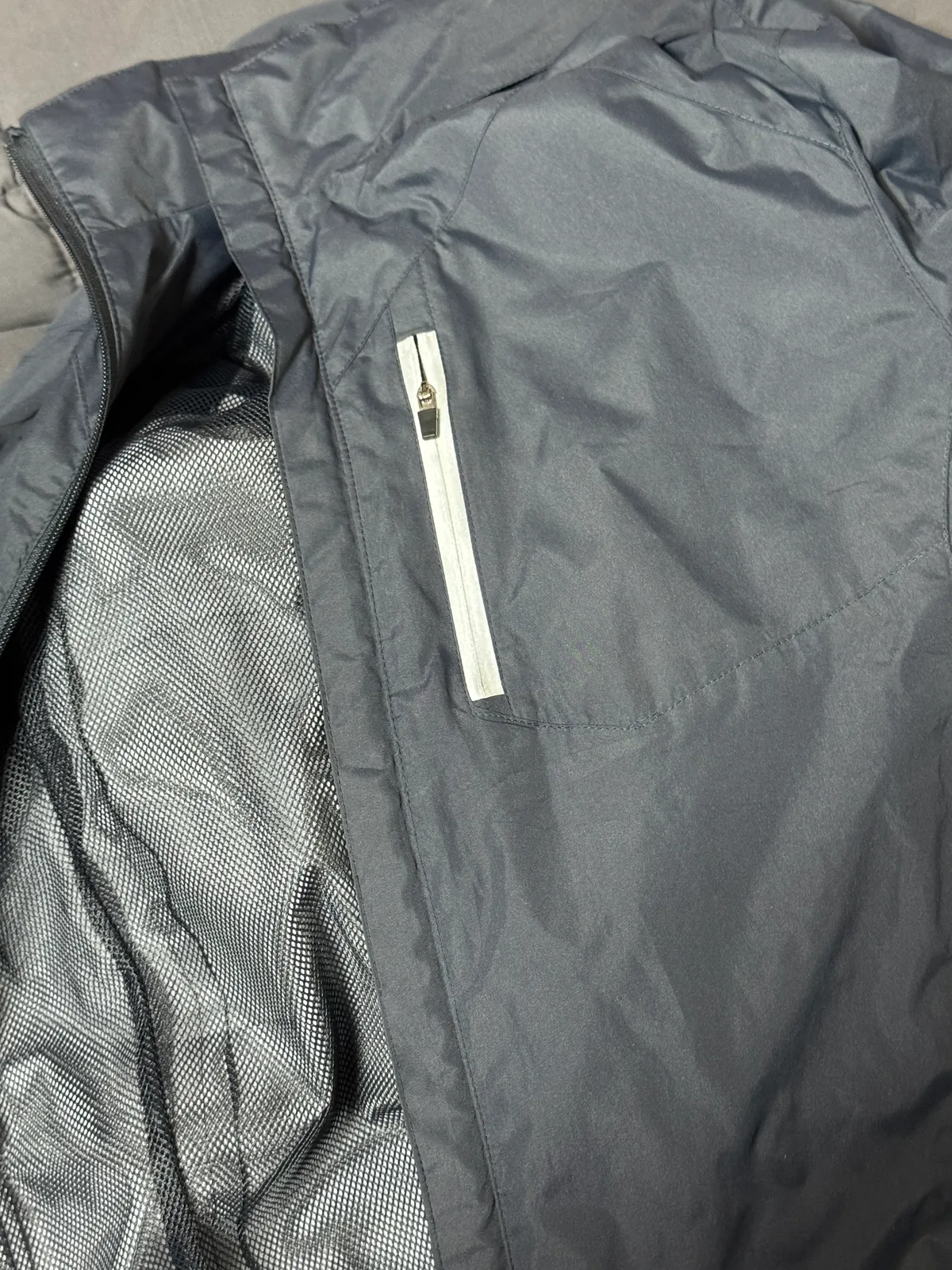 브런스윅 바람막이