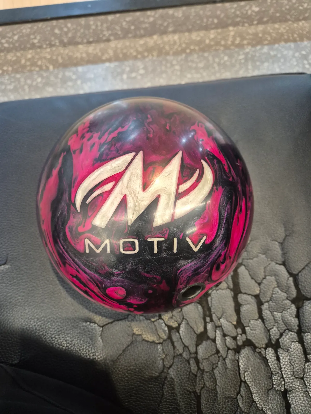 (왼손 중고)에토스 솔리드, 크림슨 자칼 팝니다