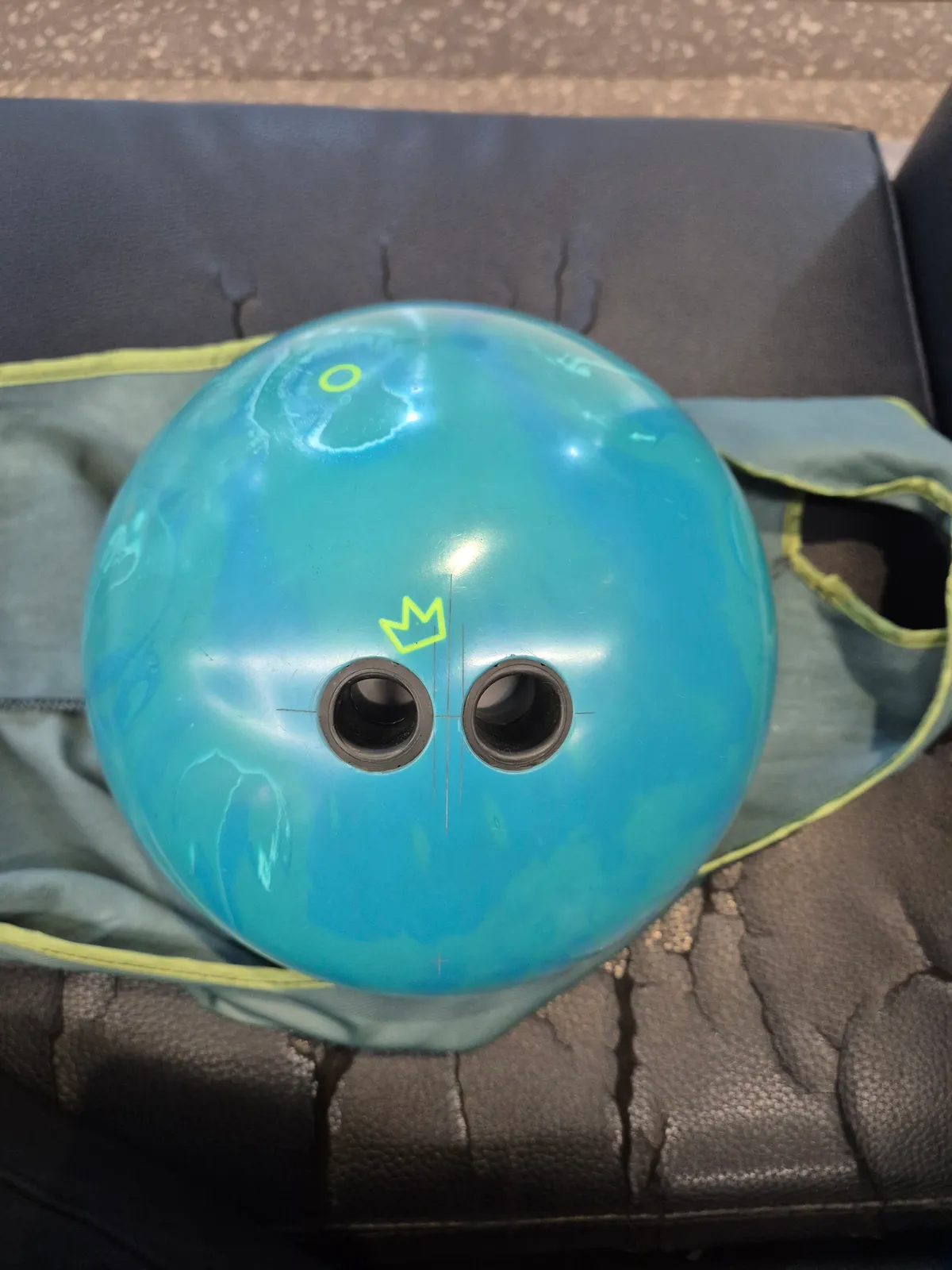 (왼손 중고)에토스 솔리드, 크림슨 자칼 팝니다