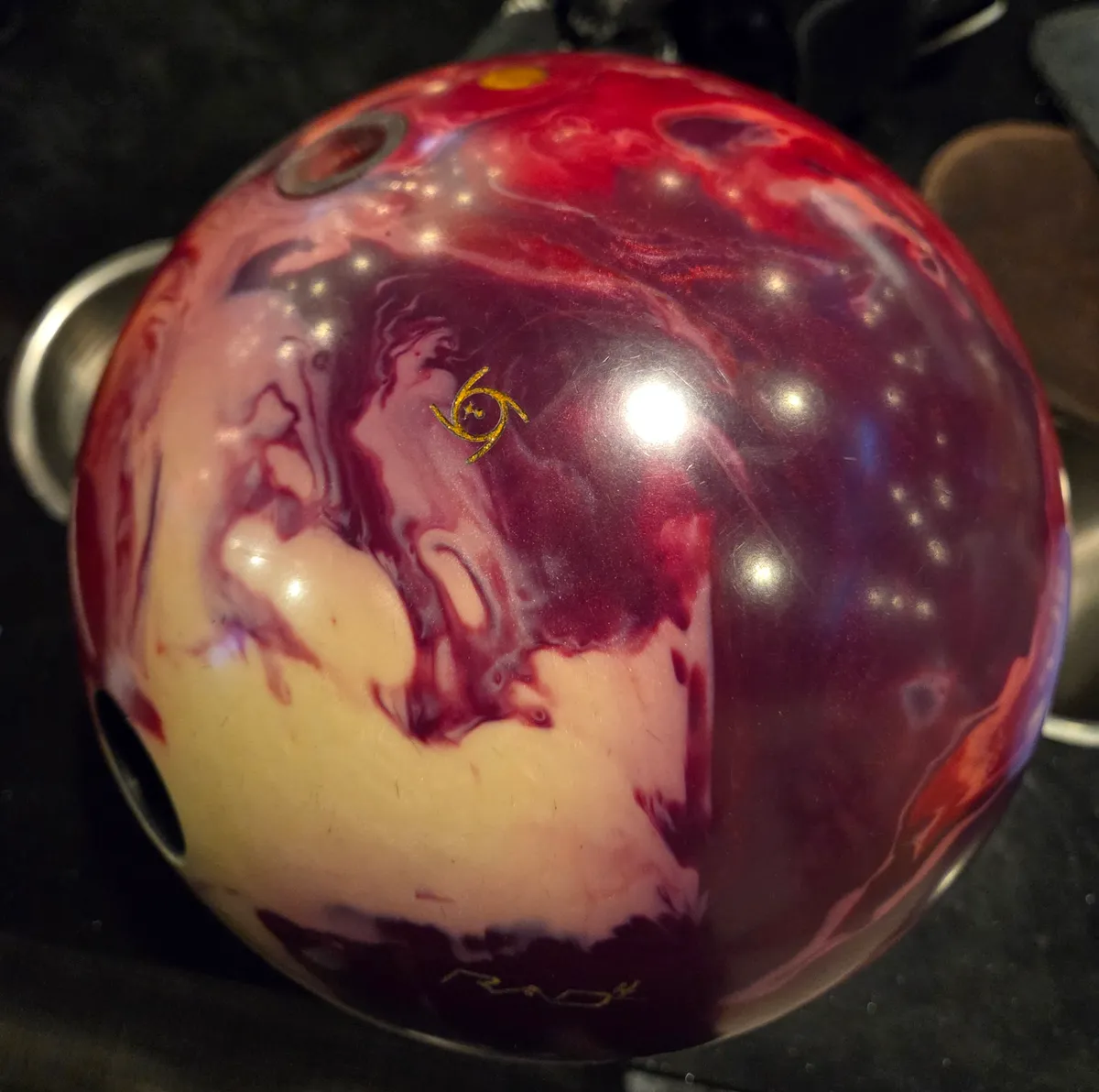 코드 슈프림 14P 중고볼 판매합니다.