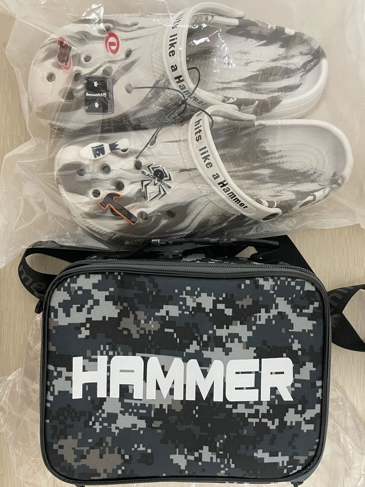 햄머 슬리퍼(270)&악세사리백 판매합니다