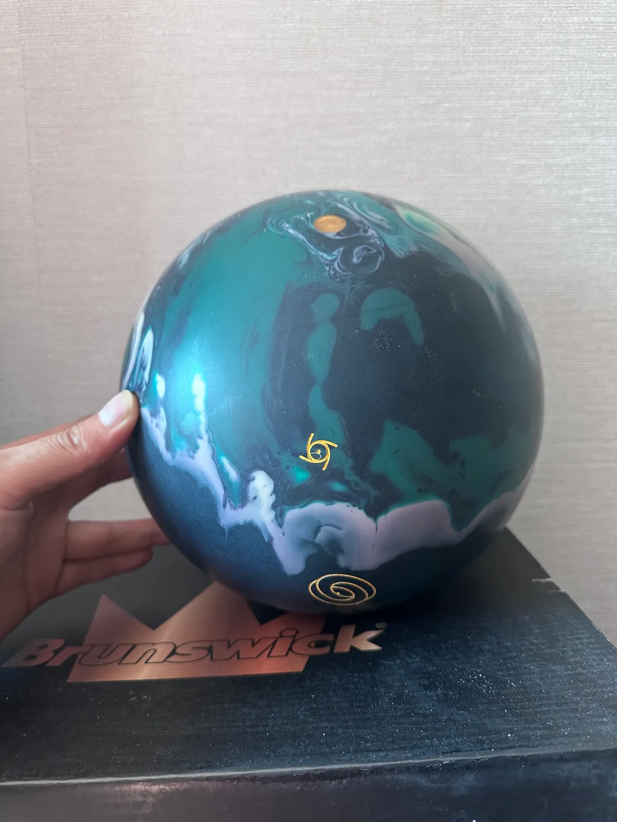 이쿼녹스솔리드 15p팝니다