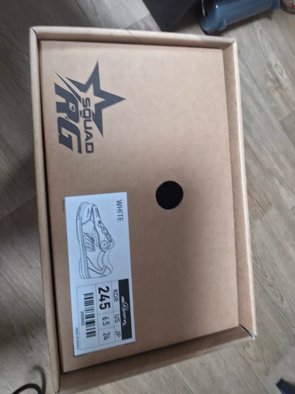 다이얼 볼링화 화이트 245 새제품 판매합니다