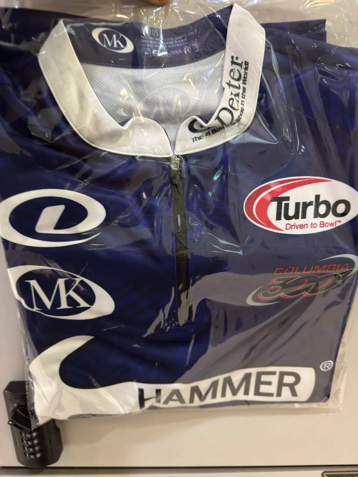 mk전사티, 손목보호대